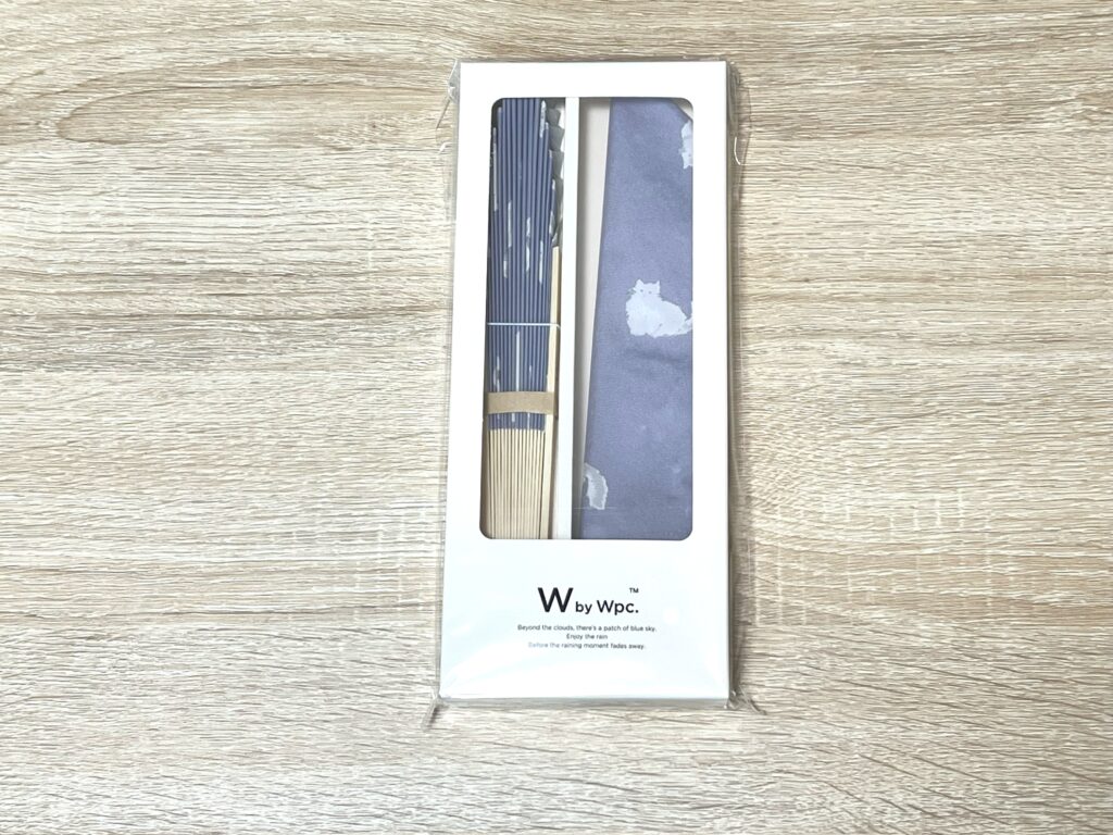Wpc.の猫の扇子
