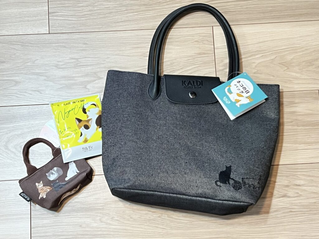 カルディのネコの日バック